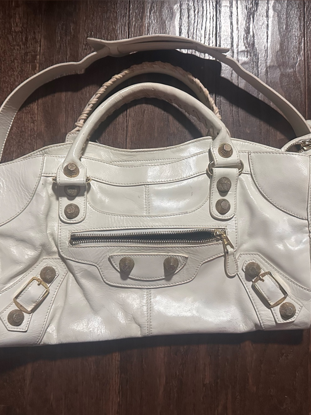 Cream Leather Shoulder Bag with Brushed Gold Hardware